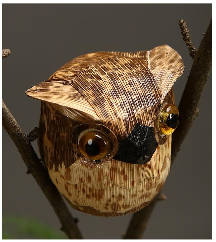 Folk Craft Bamboo Shoot Shell and Skin Weaving Owl