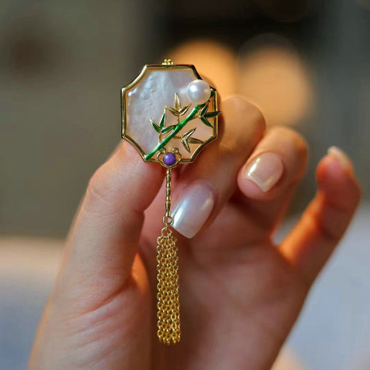 China-Chic Chinese style green bamboo round fan natural pearl white fritillary brooch