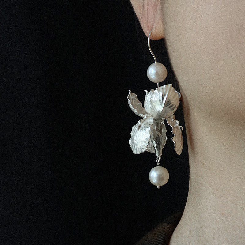 Chinese Iris Pearl Earrings
