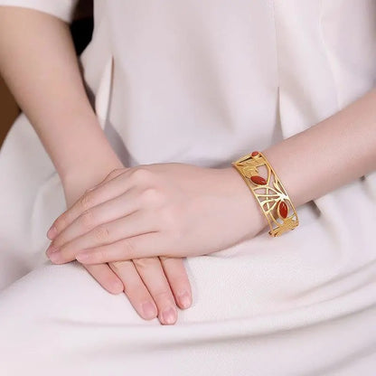 Hohles Goldzweig-Rotbohnen-Armband