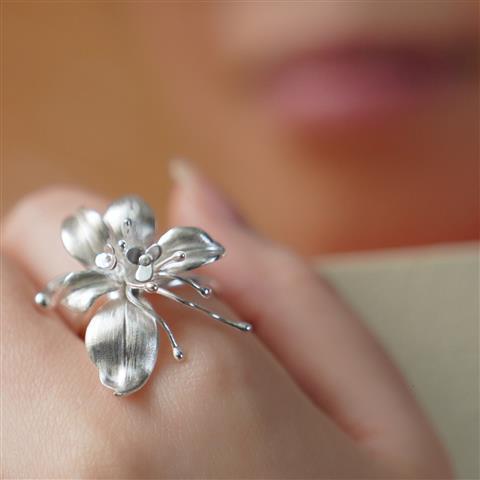 Chinoiserie orchid ring opening ring (adjustable)