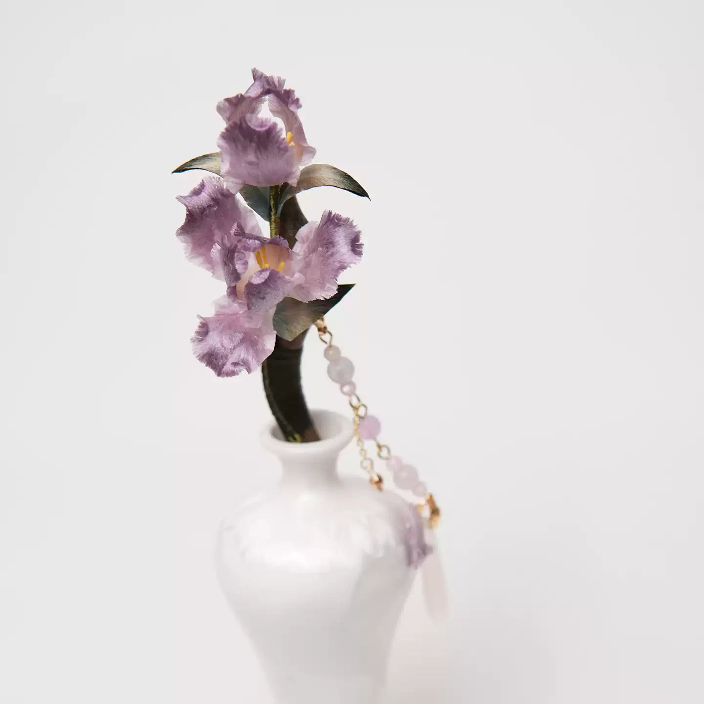 Purple Iris Velvet Flower Sandalwood Hairpin – New Chinese Style Tassel Hair Ornament