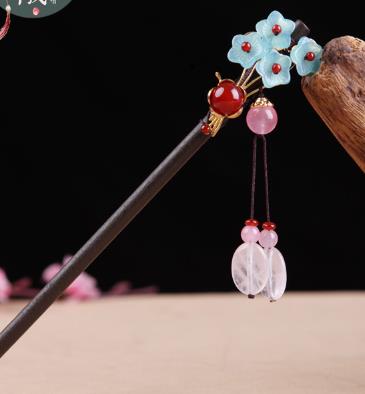 Ruby Blue Blume 3 Rosa Perlen 1 Rote Perle Quasten-Haarnadel – Holz