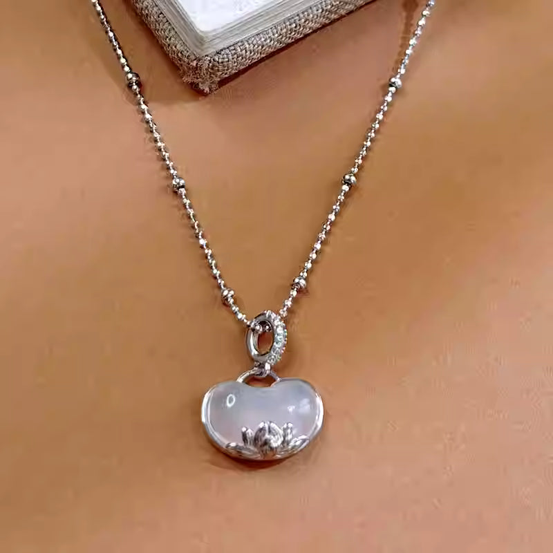 S925 Sterling Silver Lotus Chalcedony Pendant Necklace – Adjustable 40+5cm Clavicle Chain for Women | Elegant Spring Jewelry