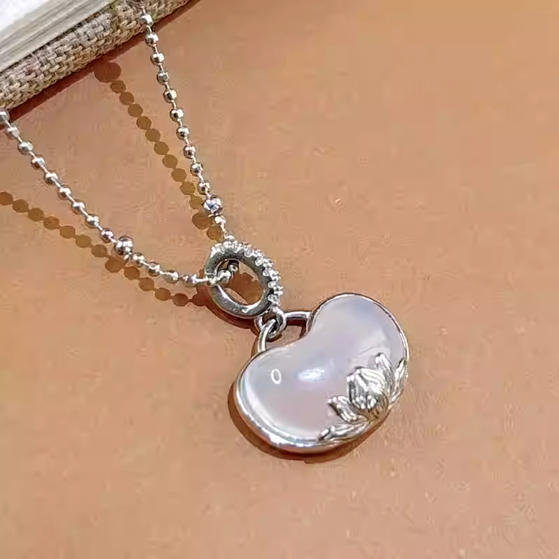 S925 Sterling Silver Lotus Chalcedony Pendant Necklace – Adjustable 40+5cm Clavicle Chain for Women | Elegant Spring Jewelry