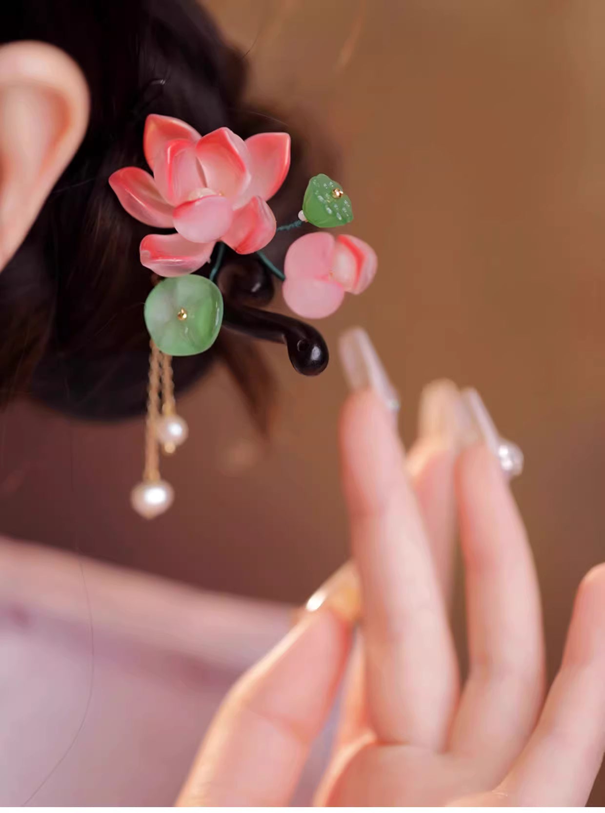 Bubu Sheng Lian Glass Lotus Tassel Ebony Hairpin – Hanfu & Cheongsam Hair Accessory