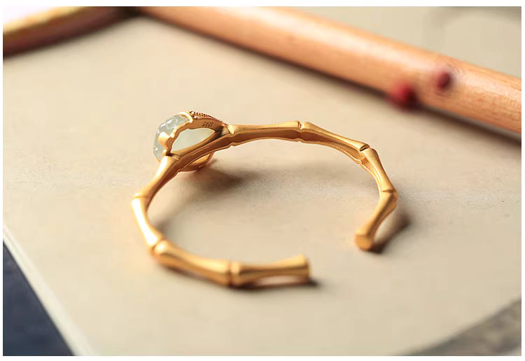 Bamboo Hetian Jade Bracelet – Handcrafted Chinese Heritage Jewelry