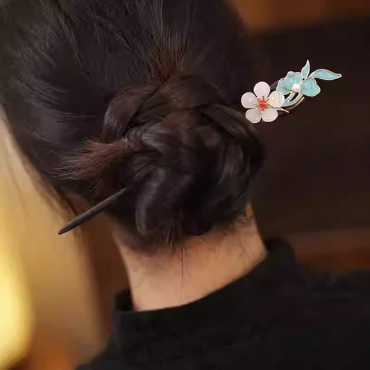 Chinese Style Ebony Wood Hairpin with White Flowers and Pearl – Elegant Traditional Hair Accessory for Women