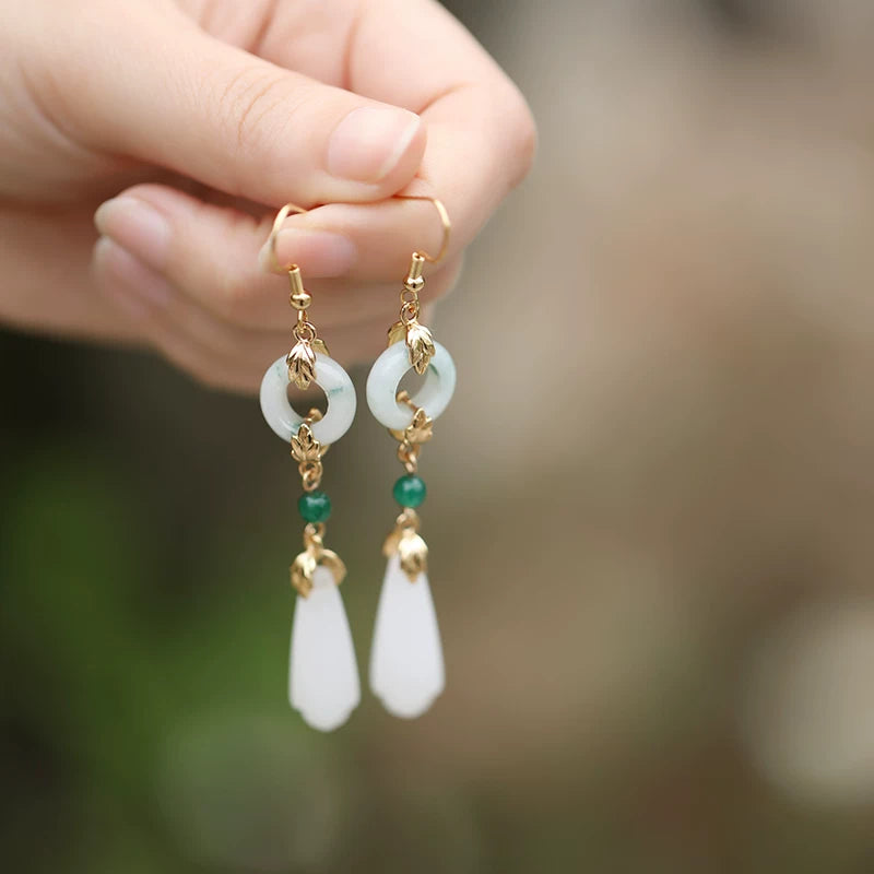 Magnolia Flower Jade Ring Earrings – Elegant Oriental Jewelry with Vintage Chinese Aesthetic