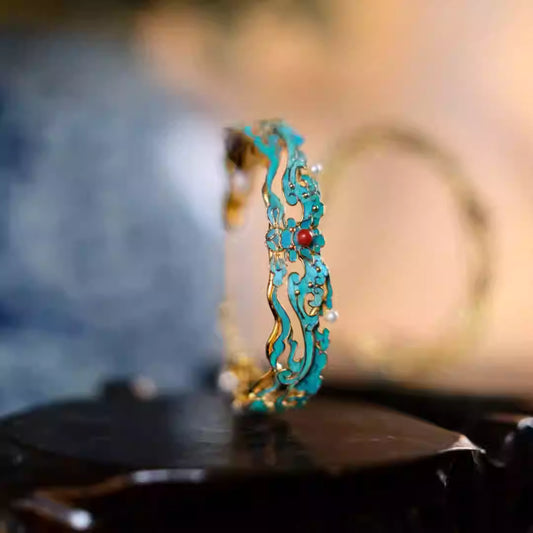 Vintage Blue Enamel Cloud Pattern Bangle – Adjustable New Chinese Palace Style Bracelet for Women