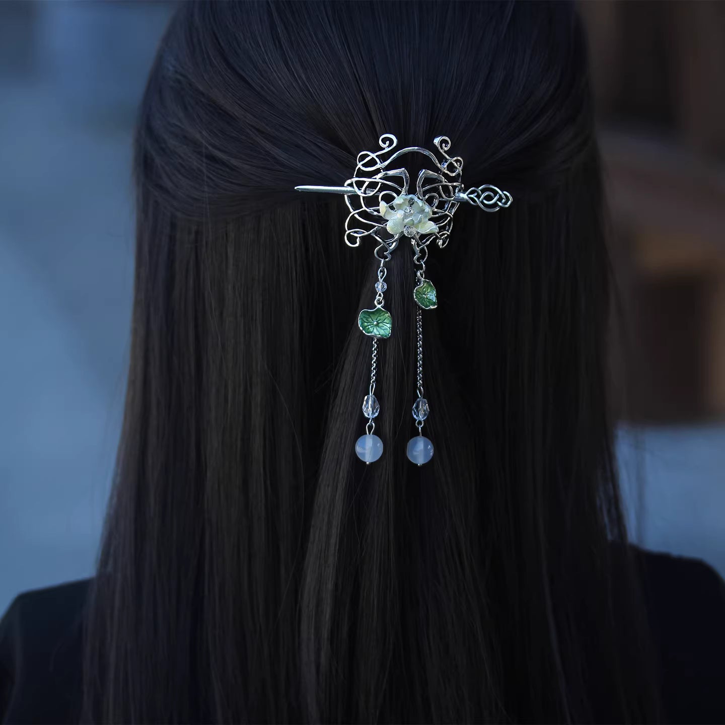 White Agate Water Lily Tassel Hairpin – Hand-Painted Lotus Leaf