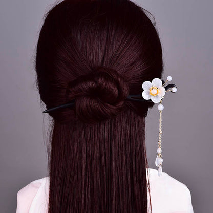 White flower yellow stamen 2 tassel pearl hairpin