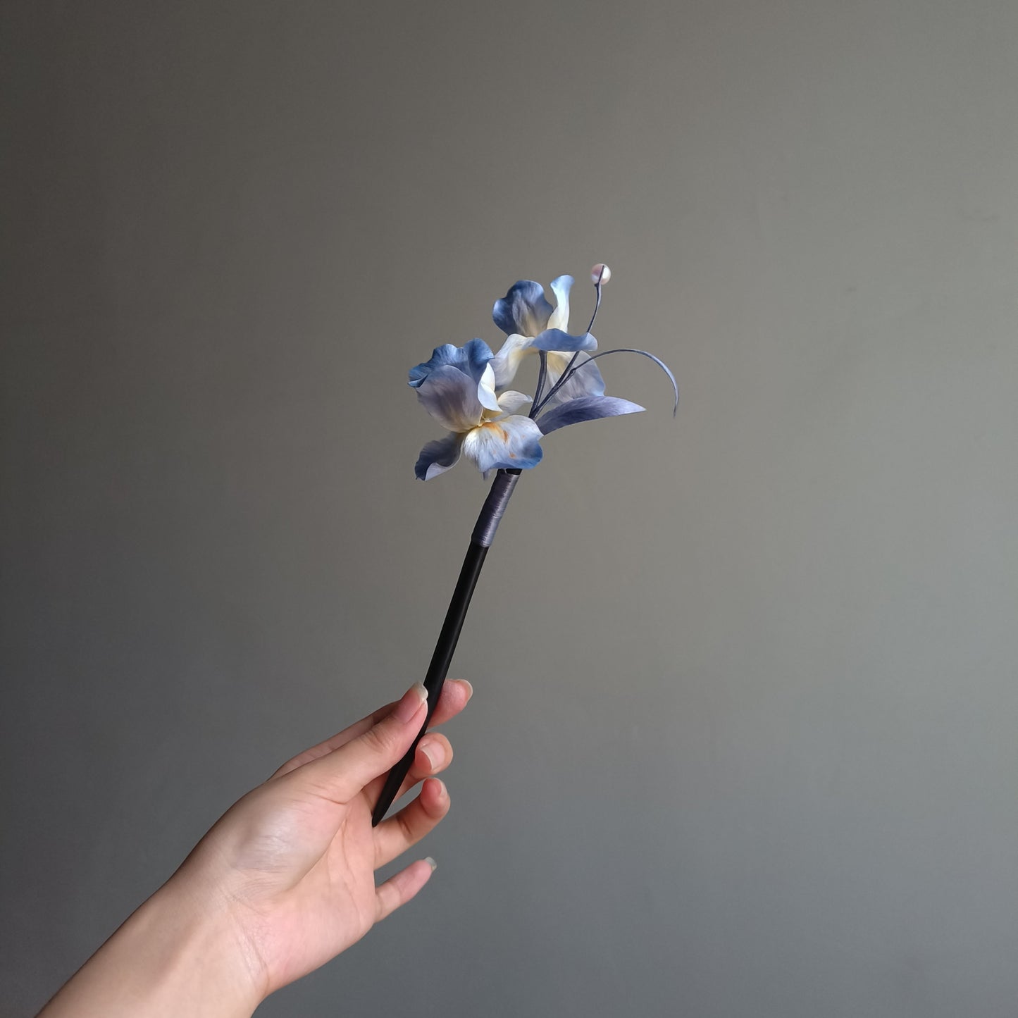 Handmade blue iris Ronghua hairpin with dark wooden stick