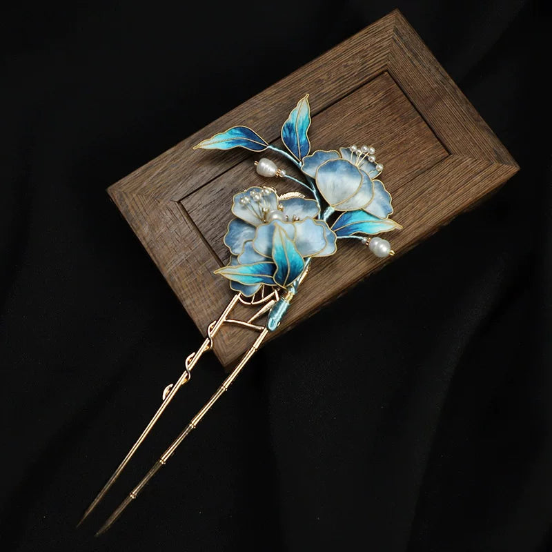 Light Blue floral U-shaped hairpin without a tassel