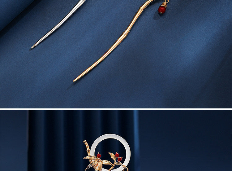 Gold and silver metal hairpin stem detail