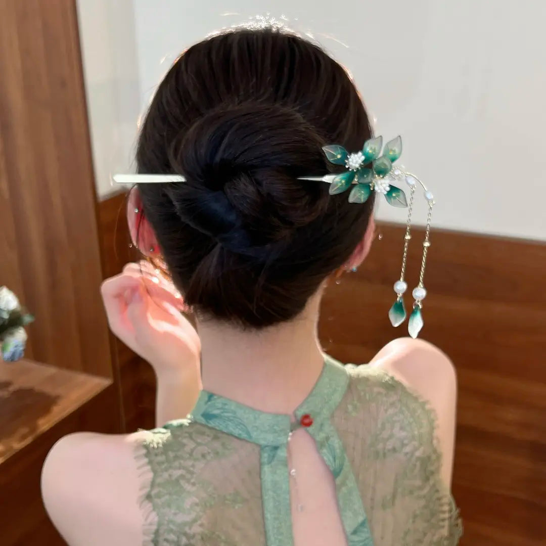 Elegant New Chinese Style Matte Jade Green Floral Tassel Hairpin – Traditional Ancient Feng