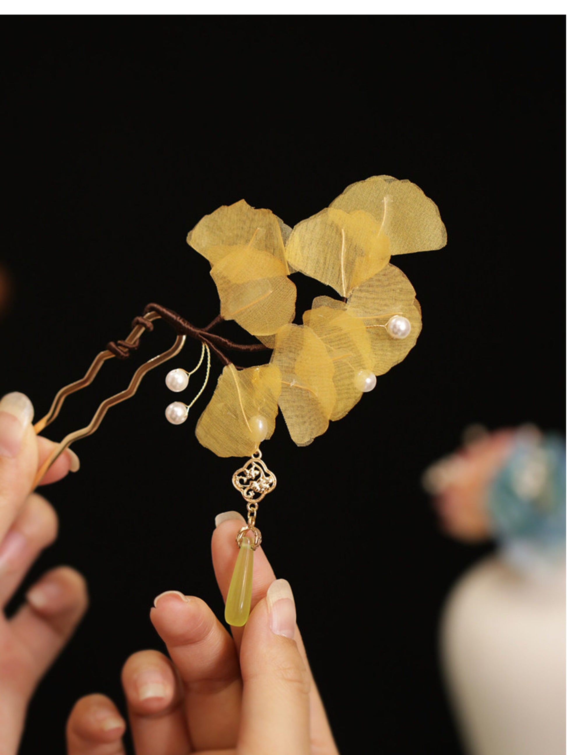 Yellow ginkgo leaf U shaped hairpin with faux pearl and removable tassel